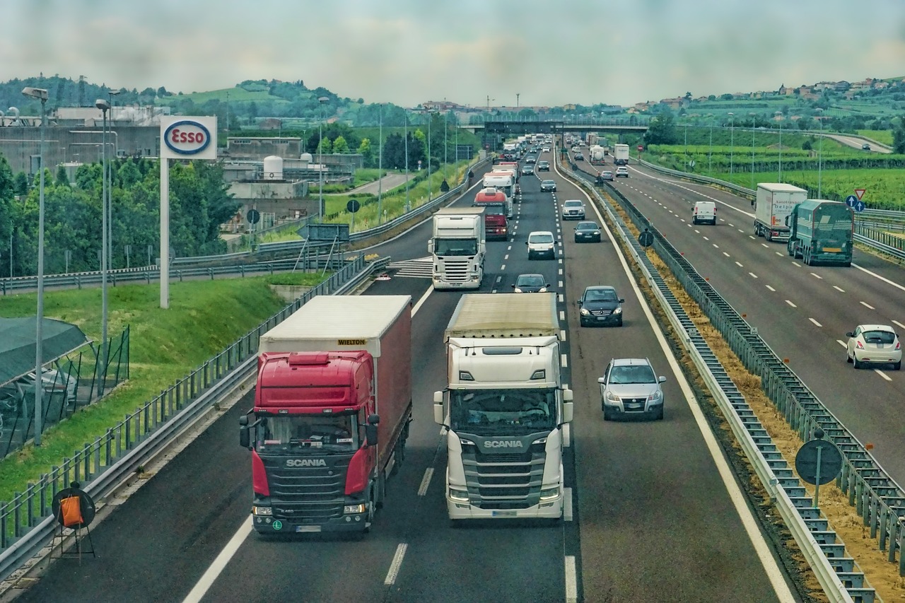 Transport ciężarowy Polska-Holandia – Efektywna logistyka dla międzynarodowych przewozów
